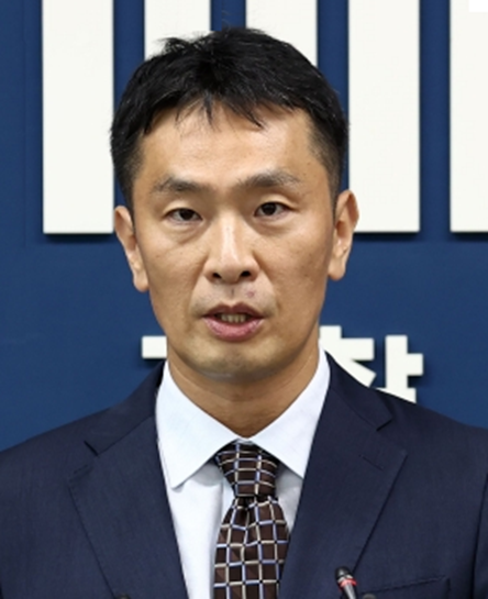 이복현.png