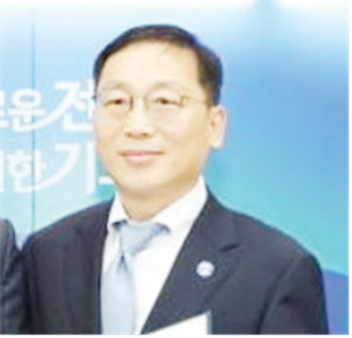 노홍석(국제경제88).jpg