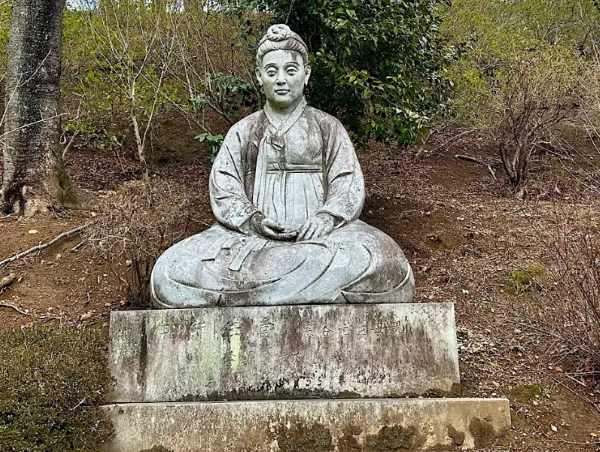 申師任堂 朝鮮에서는 良妻賢母라고 한다.png